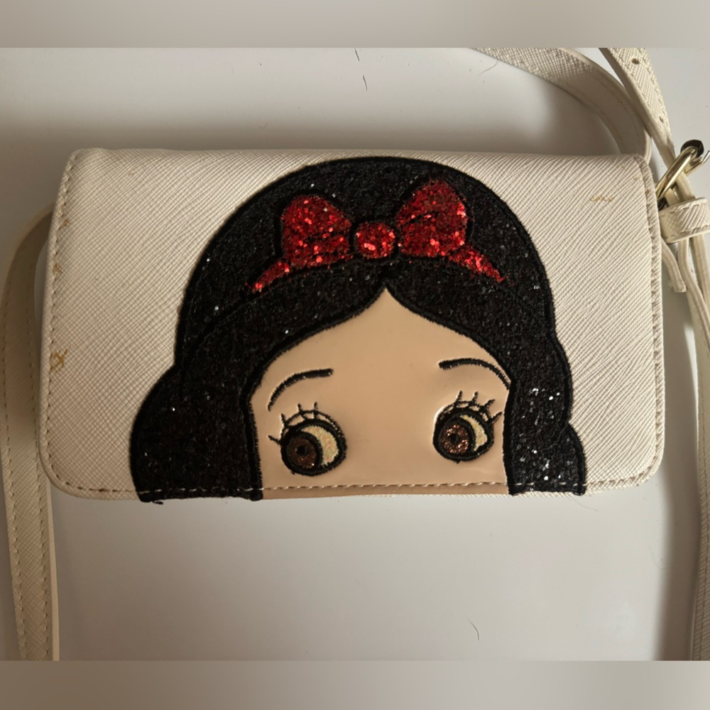 Danielle Nicole Snow White Crossbody Wallet - image 2